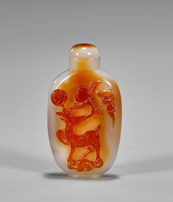 Finely Hollowed Cameo Agate Snuff Bottle (1 of 2)