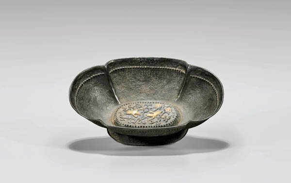 ANTIQUE CHINESE LIAO-STYLE SILVER BOWL (1 of 3)