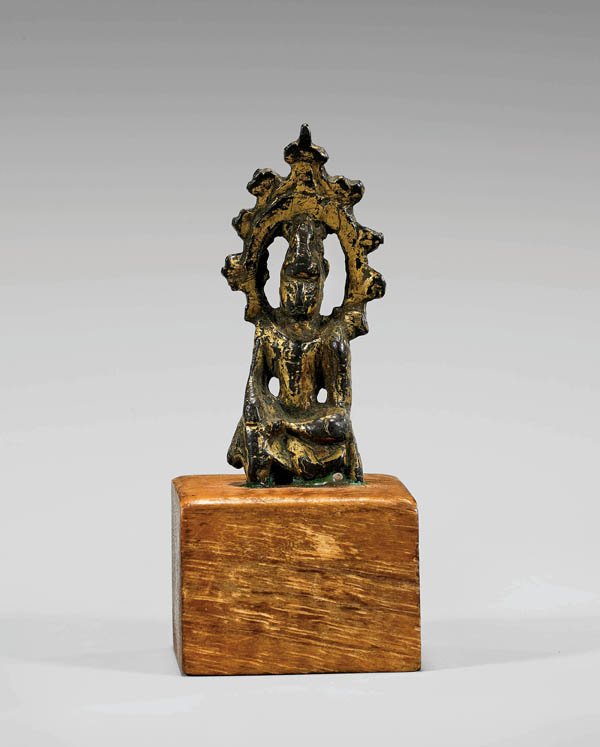 TANG DYNASTY PARCEL-GILT BRONZE BODHISATTVA (1 of 2)