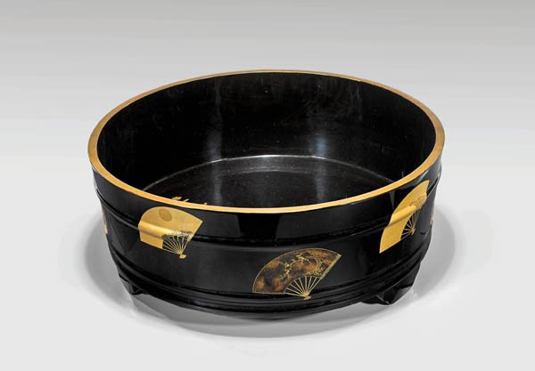 MASSIVE ANTIQUE JAPANESE LACQUER BASIN (1 of 3)