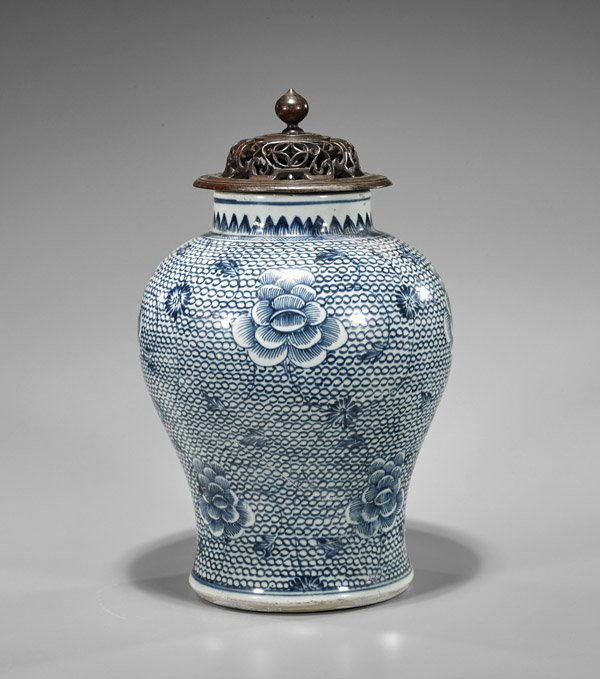 Antique Chinese Blue & White Porcelain Jar (1 of 1)