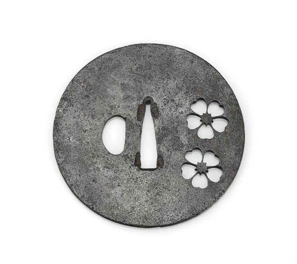 LARGE ANTIQUE JAPANESE TOSHO IRON TSUBA (1 of 2)