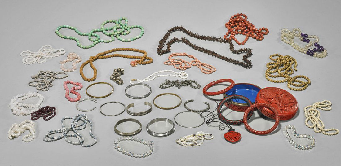 Collection of Assorted Jewelry Pieces (1 of 1)