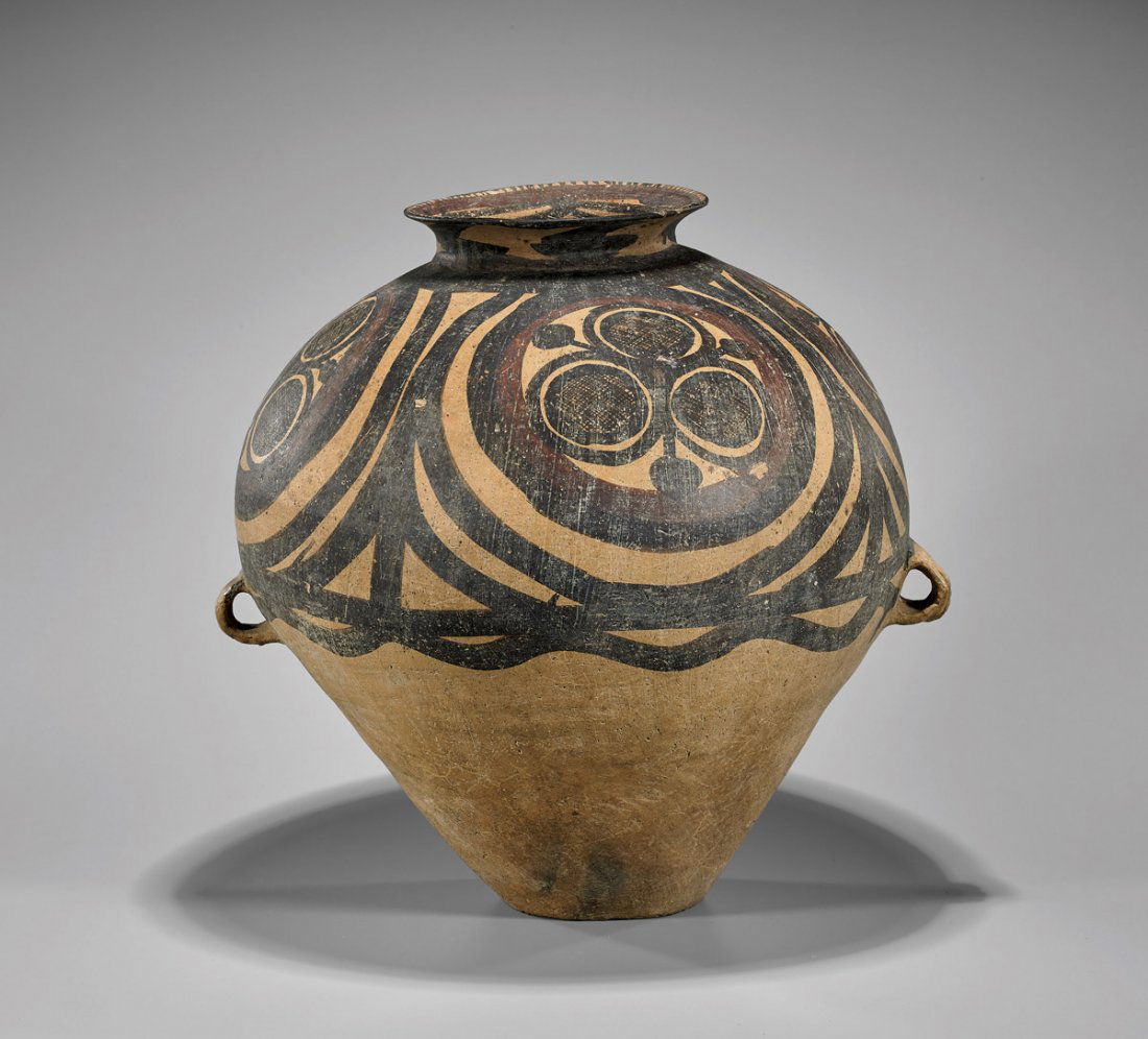 MASSIVE NEOLITHIC CHINESE POTTERY VESSEL (1 of 2)