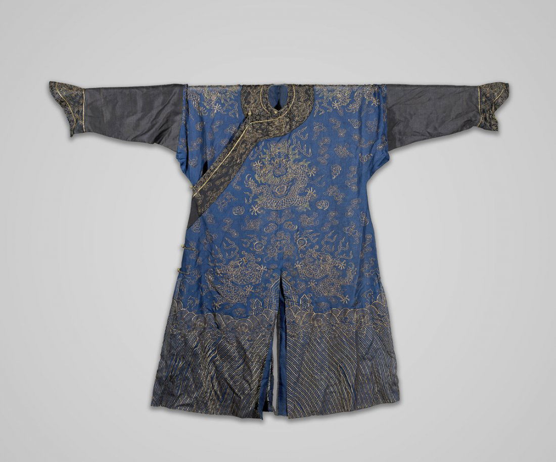 CHINESE EMBROIDERED SILK SUMMER ROBE (1 of 1)