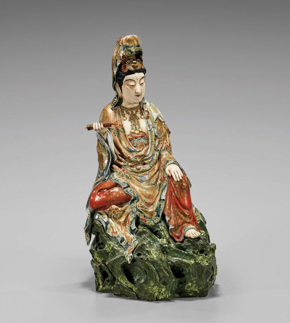 ANTIQUE JAPANESE SATSUMA KANNON (1 of 2)