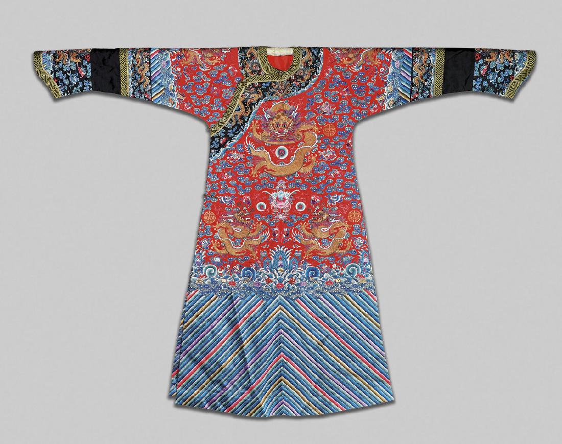 CHINESE EMBROIDERED SILK DRAGON ROBE (1 of 1)