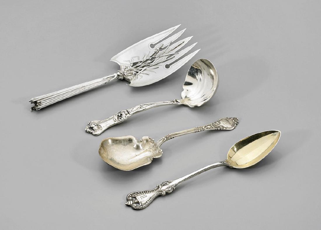 FOUR AMERICAN STERLING SILVER SERVEWARE (1 of 7)