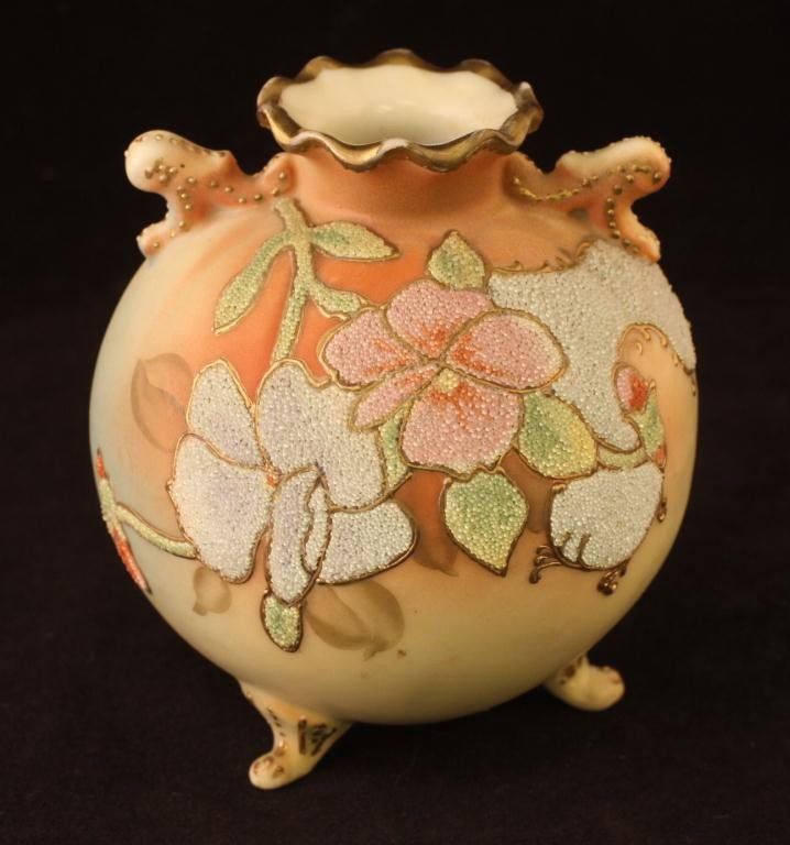 NIPPON Coralene Vase: 3 3/4" tall. Mark # 244. Excellent condition.