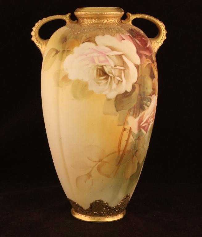NIPPON Floral "Texas Rose Pattern" Vase: 10", Beautiful gold design, mark 52. Excellent condition with very minor gold loss to handle and rim.