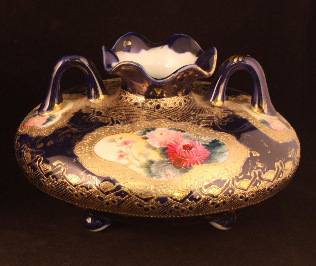 NIPPON Cobalt Squat Vase: 7" across, 4.5" tall. Floral design with gold decoration. Mark 52. Excellent condition with gold loss on handle & body.