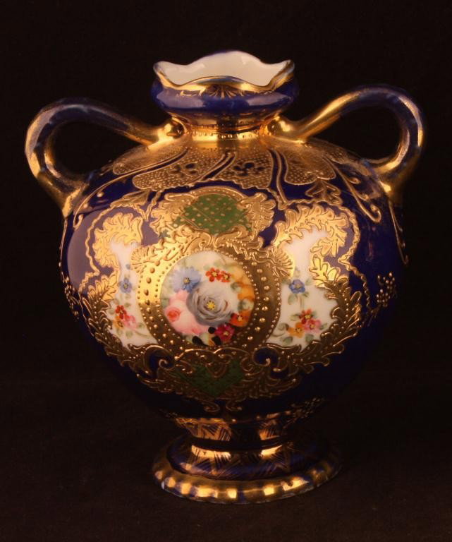 NIPPON Cobalt Floral & Gold Vase: 5.5" tall. Mark 52. Excellent condition with gold loss.