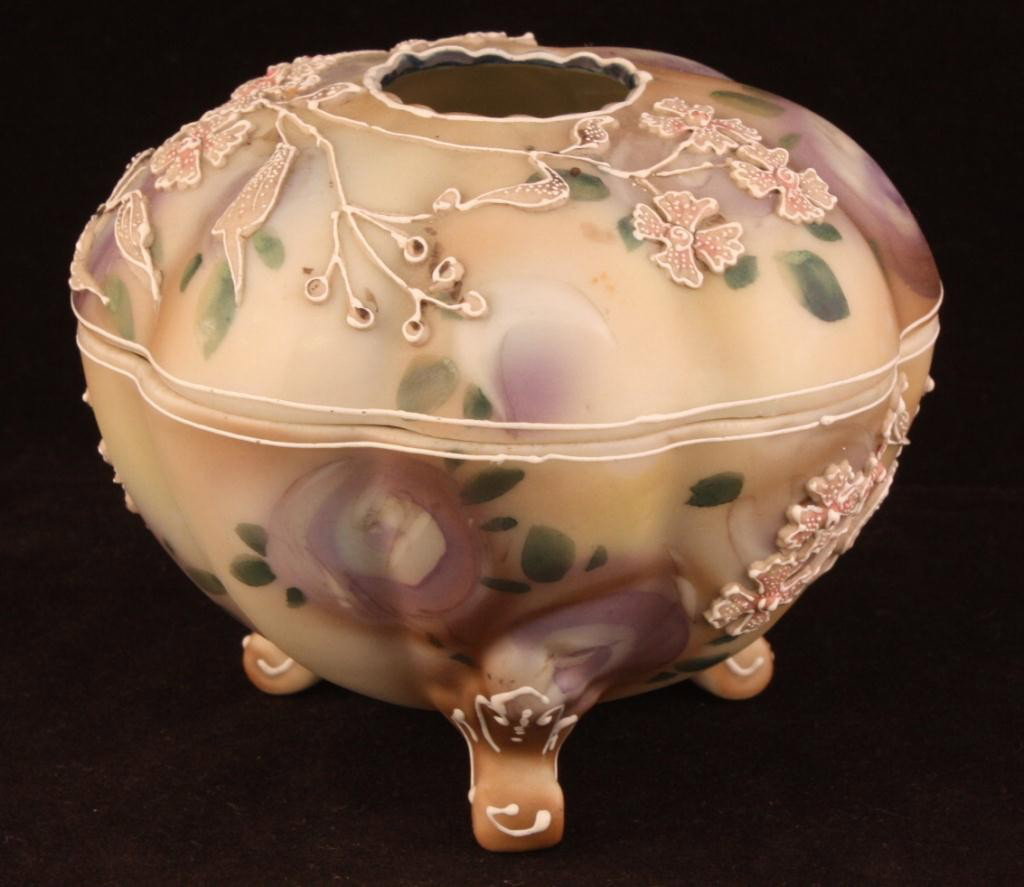 NIPPON Moriage Hair Receiver: 3" tall. Mark 90, plate 4521 (seventh series.) Excellent condition.
