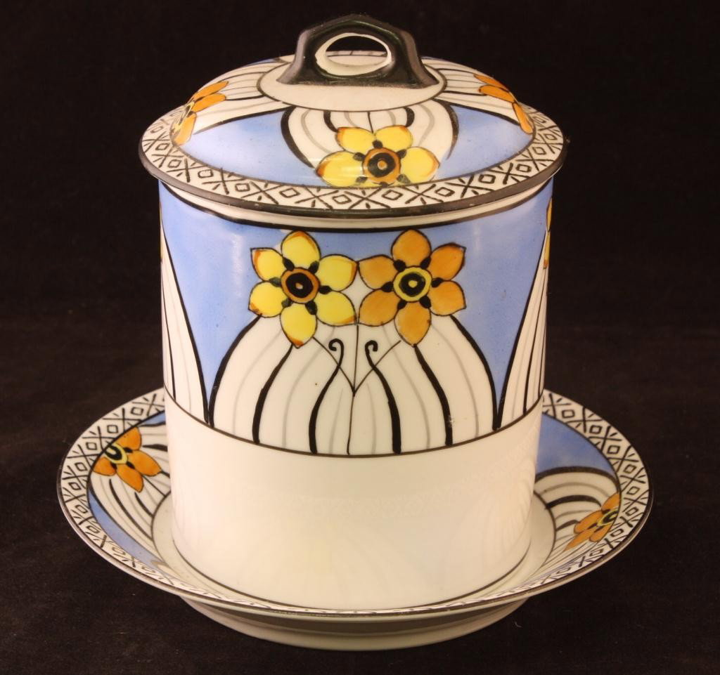 NIPPON Condensed Milk: Art decoration pattern marked Noritake Marked "M" in wreath. 2 hairline cracks under plate.