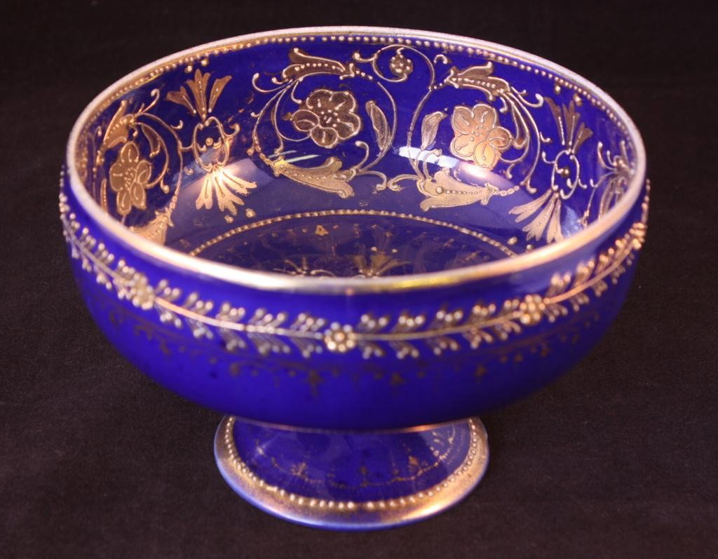 NIPPON Cobalt Console Pedestal Bowl: 5 1/8" in diameter, 3 3/8" tall, minor gold loss