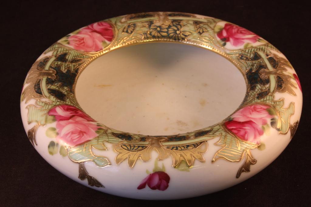 NIPPON Floral Bowl: 6 3/4" in diameter, 2" tall, minor gold loss