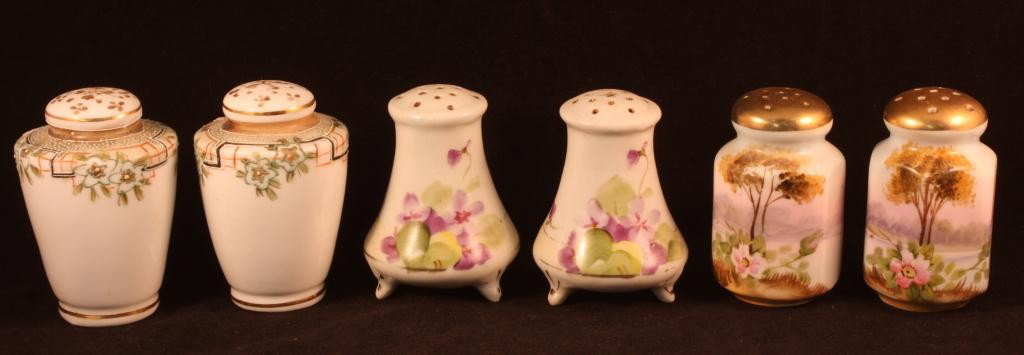 NIPPON Salt and Pepper Shakers (13)