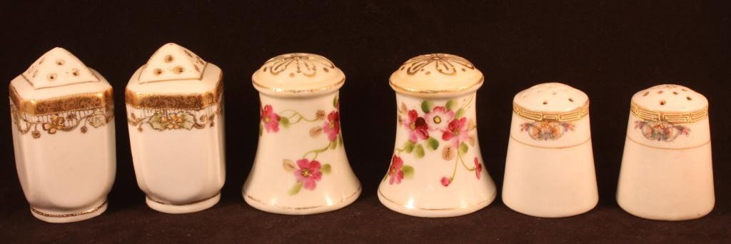 NIPPON Salt and Pepper Shakers (14)