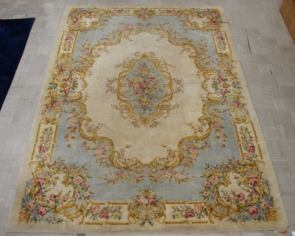 Large Ivory And Powder Blue Aubusson Rug: Made In Spain 9'7" x 13'4"