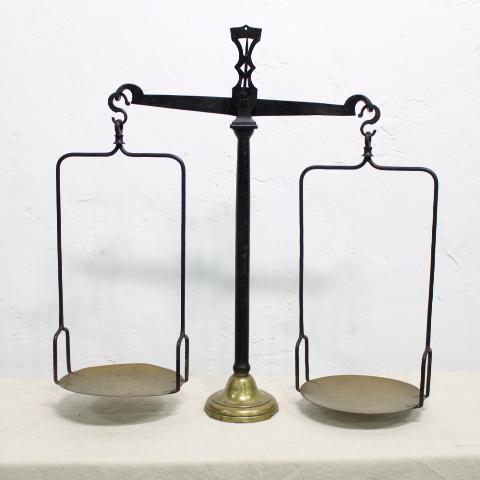 French Balance Scale: Balance Scale from France, made of iron and brass