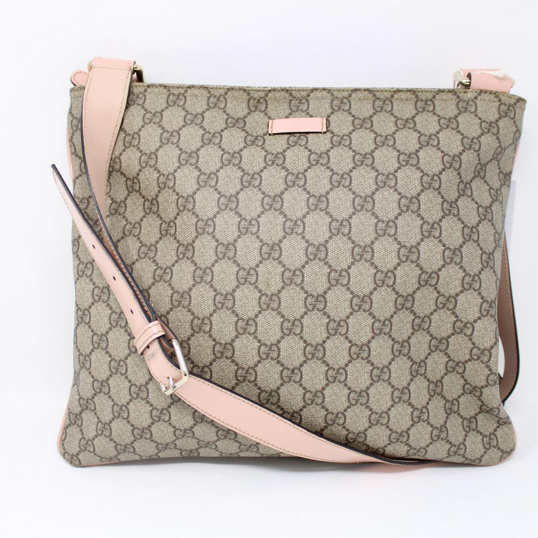 Gucci Messenger Bag (1 of 3)