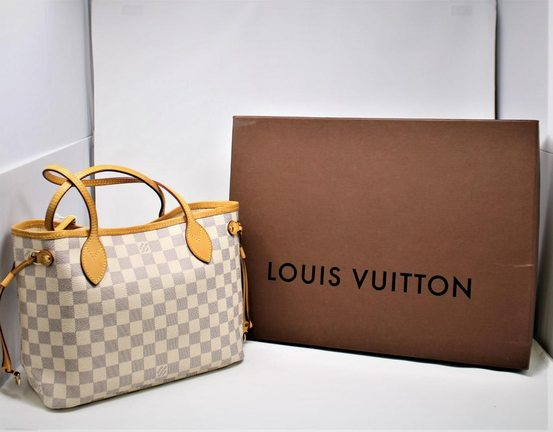 Louis Vuitton Neverfull PM (1 of 4)