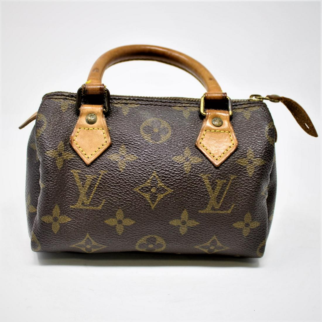 Louis Vuitton Mini Speedy (1 of 4)