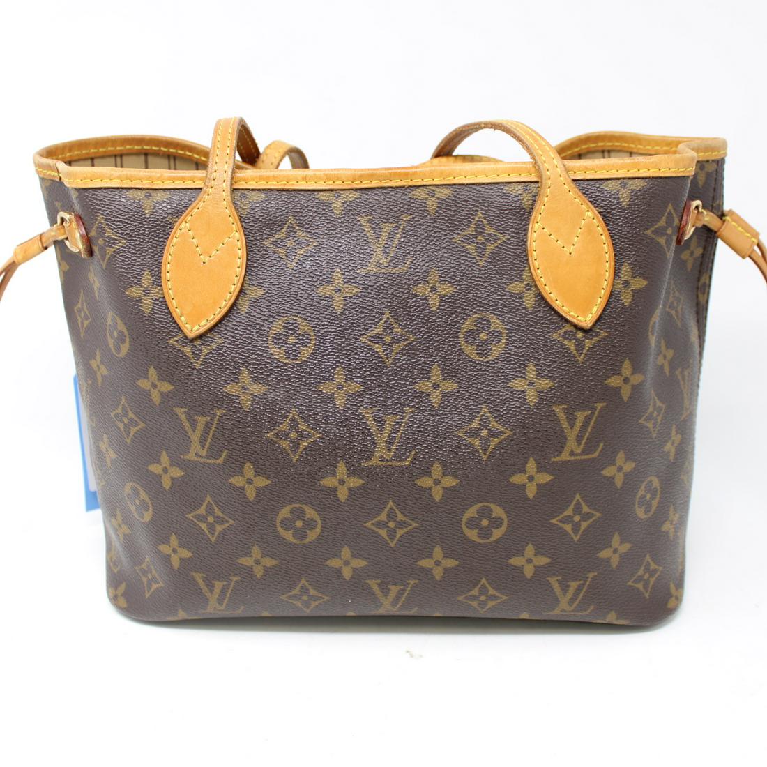 Louis Vuitton Neverfull PM (1 of 3)