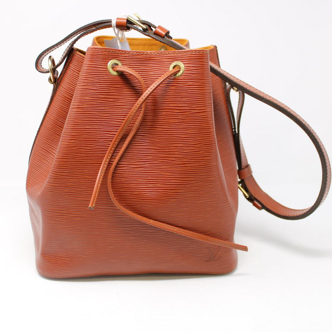 Louis Vuitton Noe PM (1 of 3)