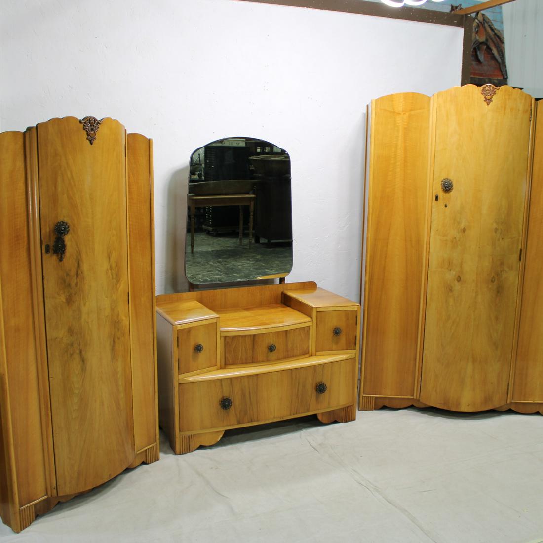 Walnut 3 piece Bedroom Set (1 of 8)