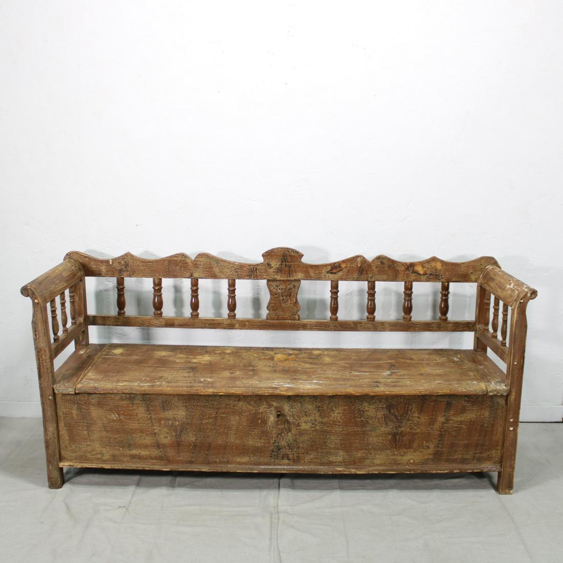 European Lift Top Bench (1 of 4)