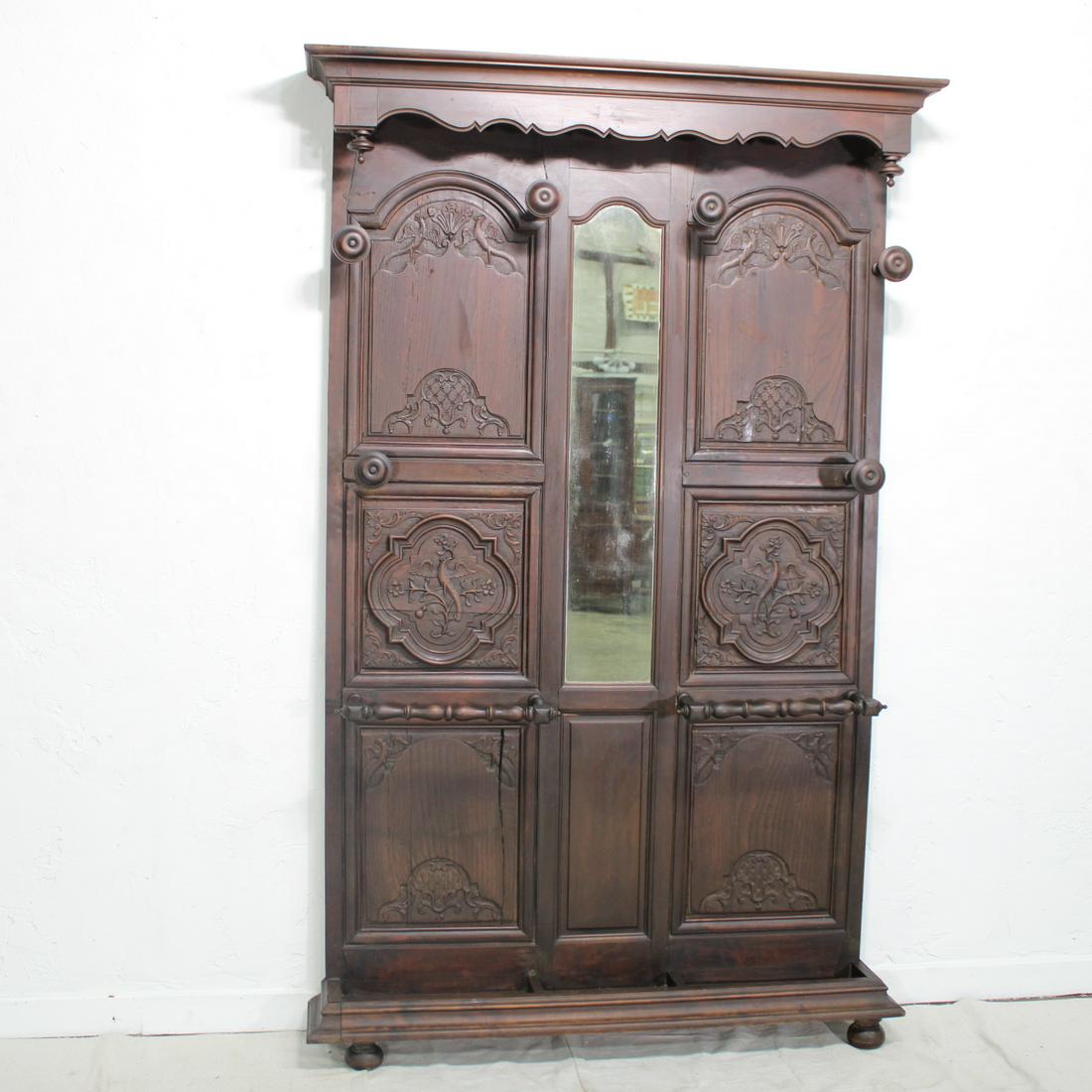 Renaissance hall stand: Superb French Renaissance style coatrack / portmanteau in oak