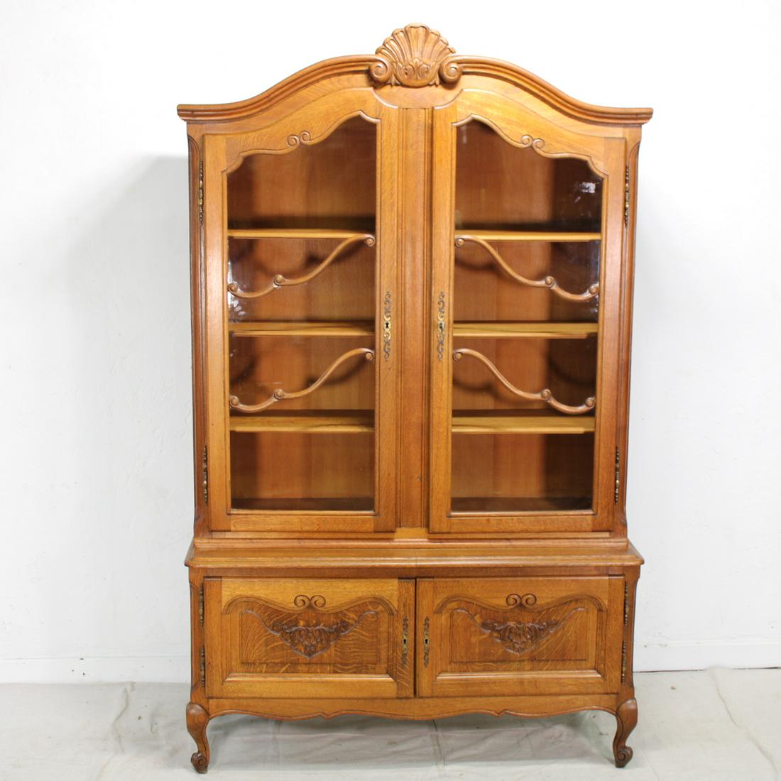 Country French Style China Cabinet in Oak (1 of 4)