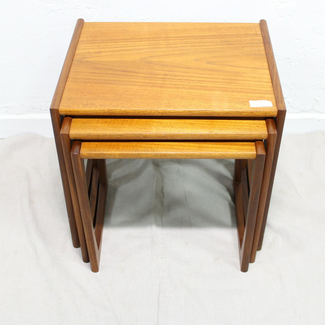 Mid Century Modern Quadrille Nest By G-Plan: This Danish Modern Style Nest is British and made by Mid Century Modern Furniture Maker G Plan ( Gplan ) it stacks to make a bookcase as well. Measurement for largest table is 20in tall x 22 wide x18 