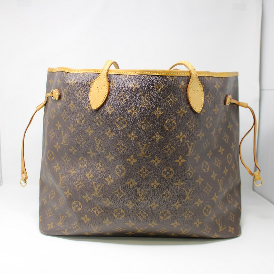 Louis Vuitton Neverfull GM in Monogram Canvas (1 of 5)