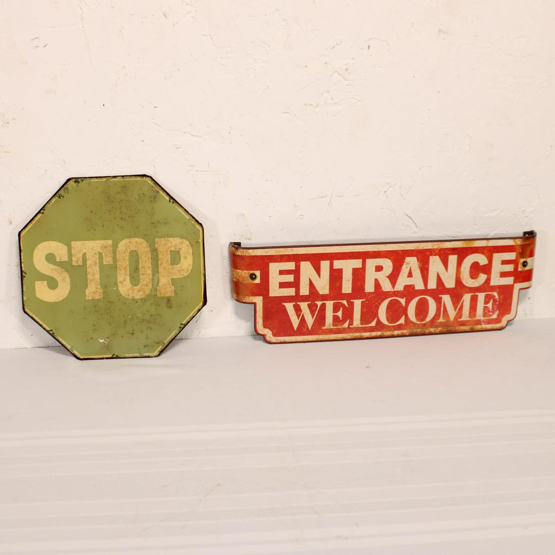 2 Vintage Metal Signs - Entrance Welcome & Stop (1 of 3)
