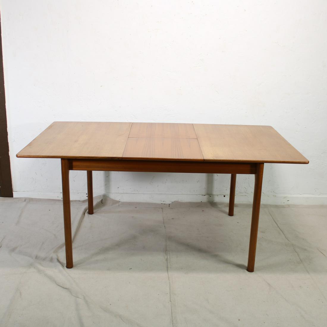 Mid Century Modern  Dining Table By McIntosh (1 of 8)