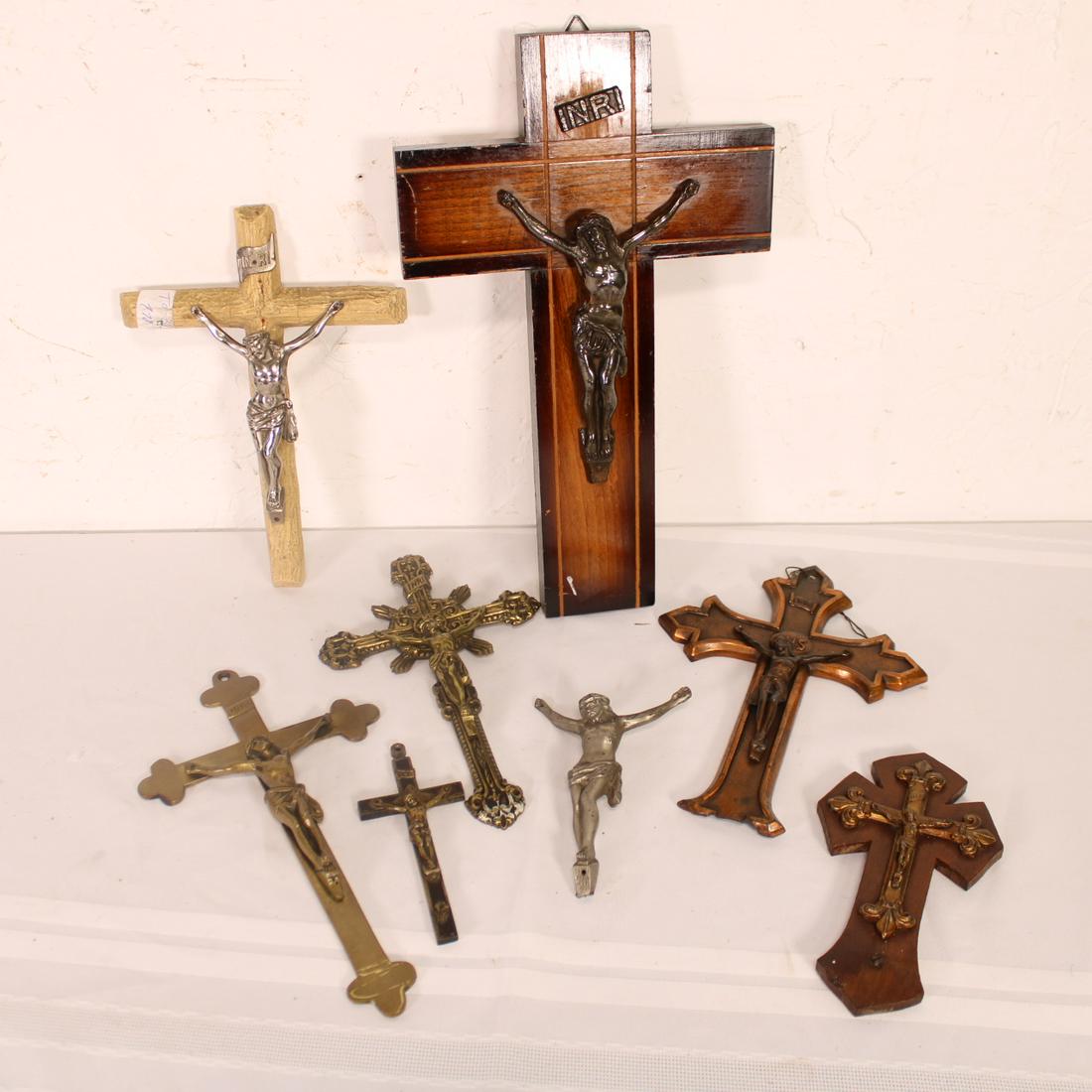 Collection of 8 Vintage Crucifixes / Crosses: Collection of 8 Vintage Crucifixes / Crosses - largest one is 14 in