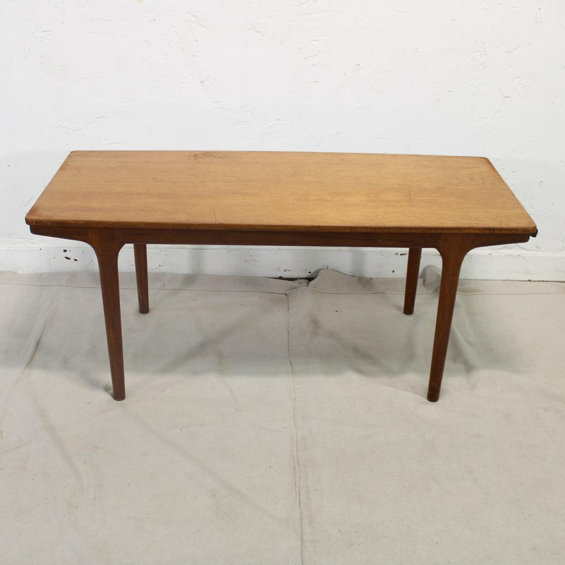 Mid Century Modern Coffee Table with Laminate Trays (1 of 7)