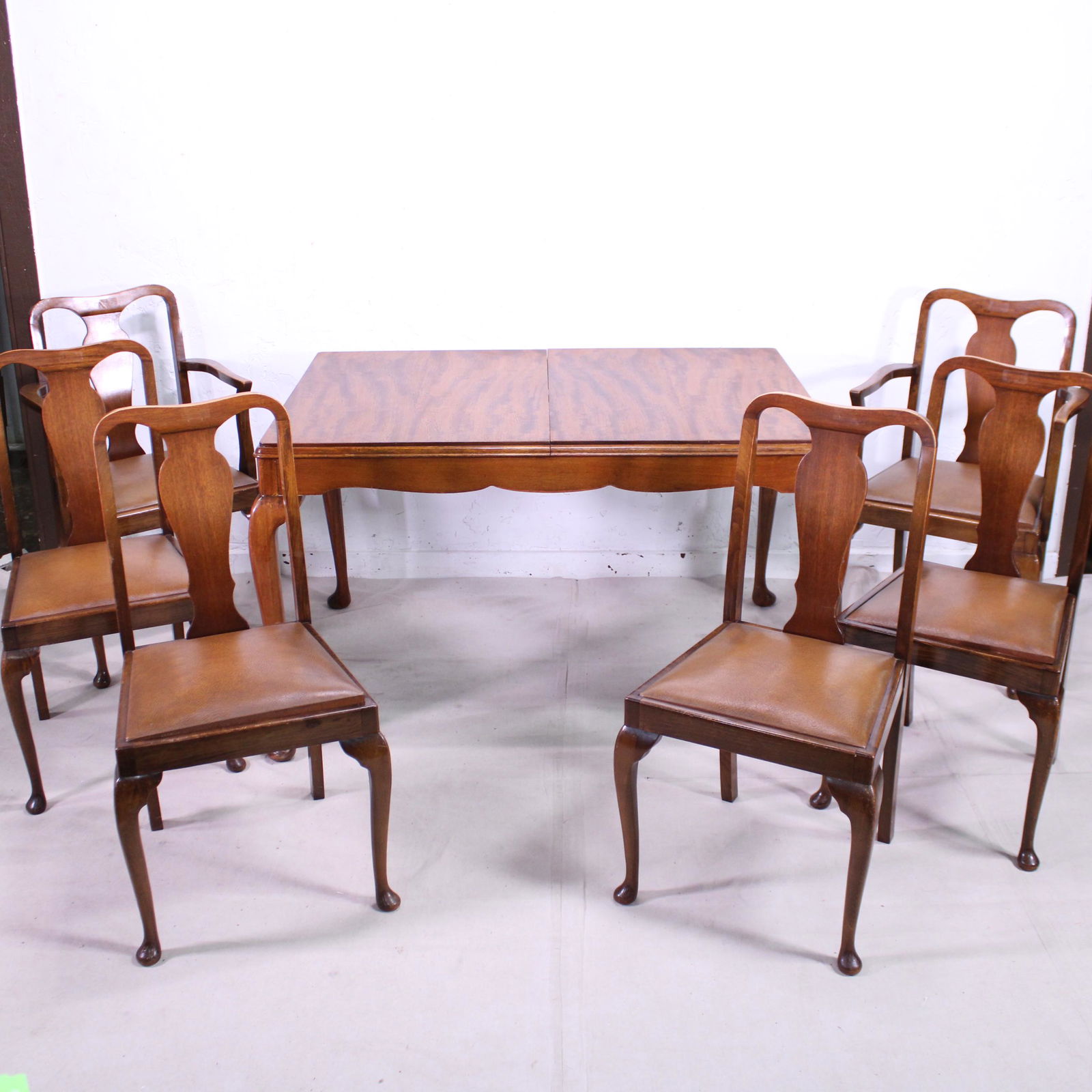 Walnut Dining Table with Leaf and 6 Chairs: Walnut Dining Table with Leaf and 6 Chairs - Table is 30 in tall x 48 x 33 with a15 in leaf. Chairs are 35 in tall x 21 x 17