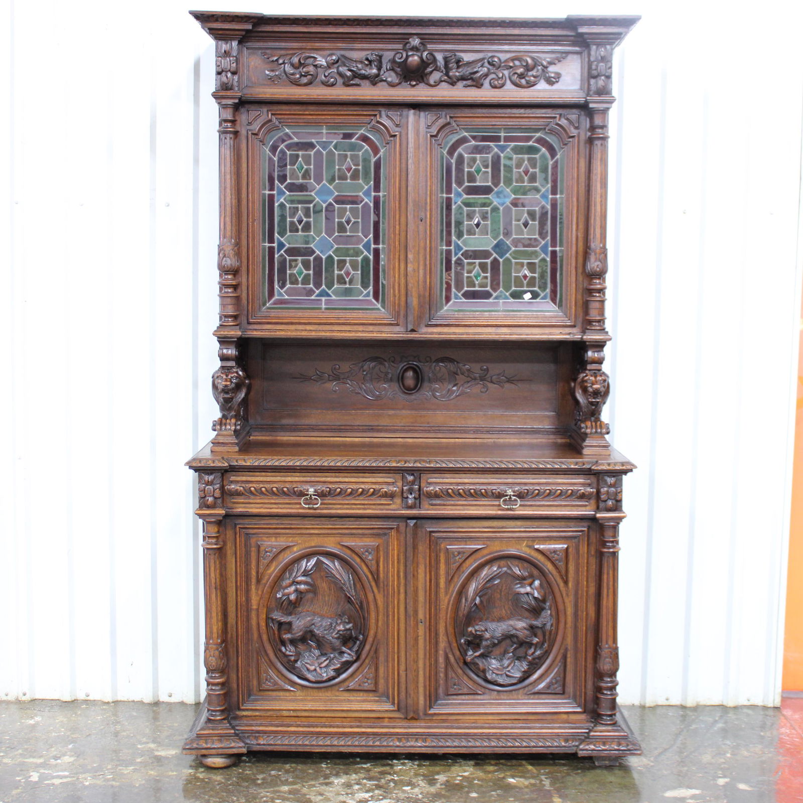 Carved Hunt Buffet with Stained Glass Doors c.1920 (1 of 10)