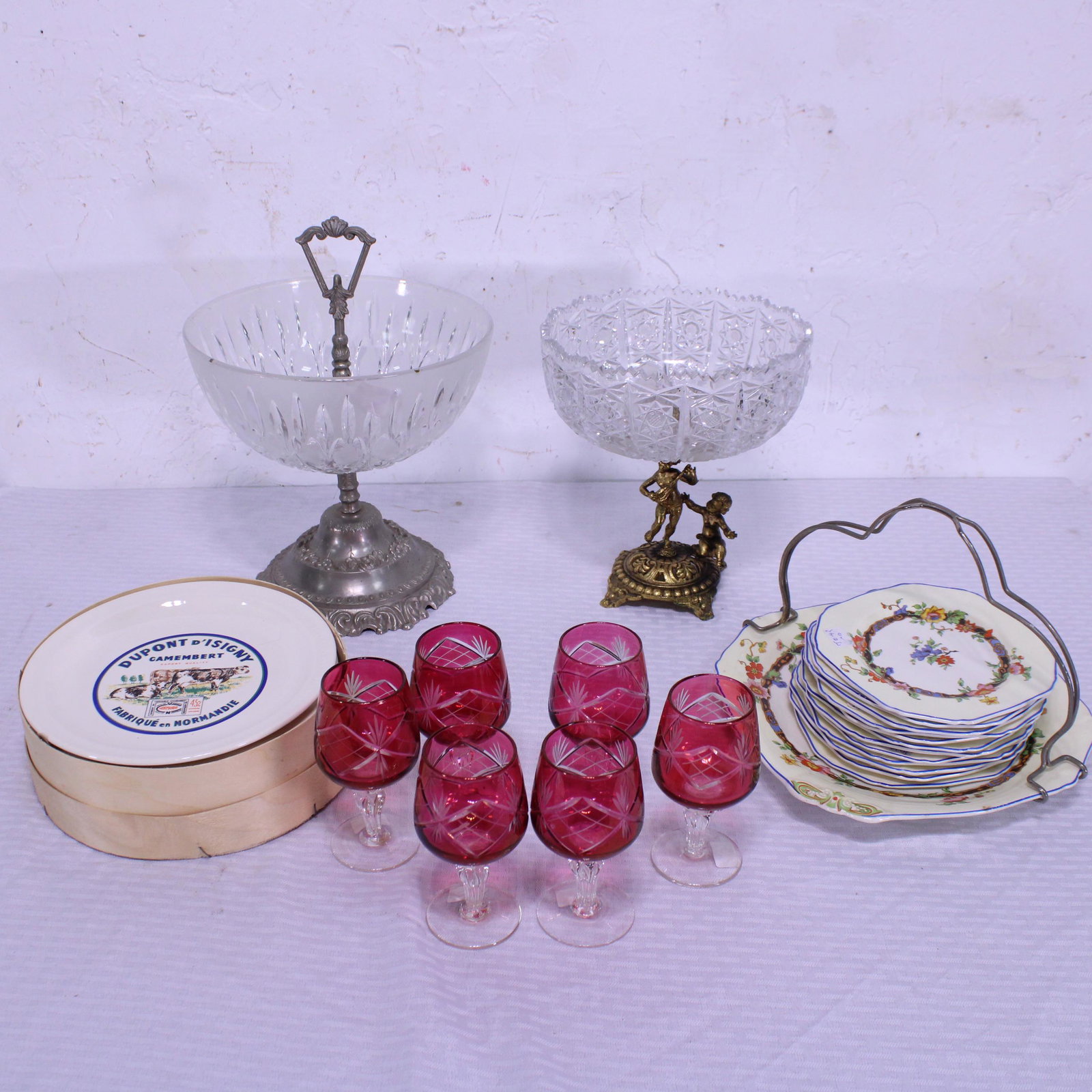 9pcs - 2 Glass Dishes, Plates, 6 glasses, Cake Plate (1 of 7)