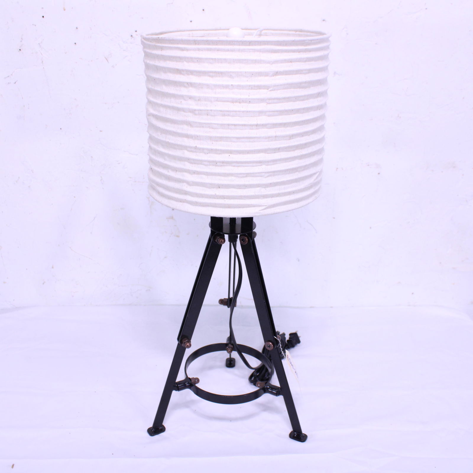 Modern Black Metal Tripod Table Lamp (1 of 3)