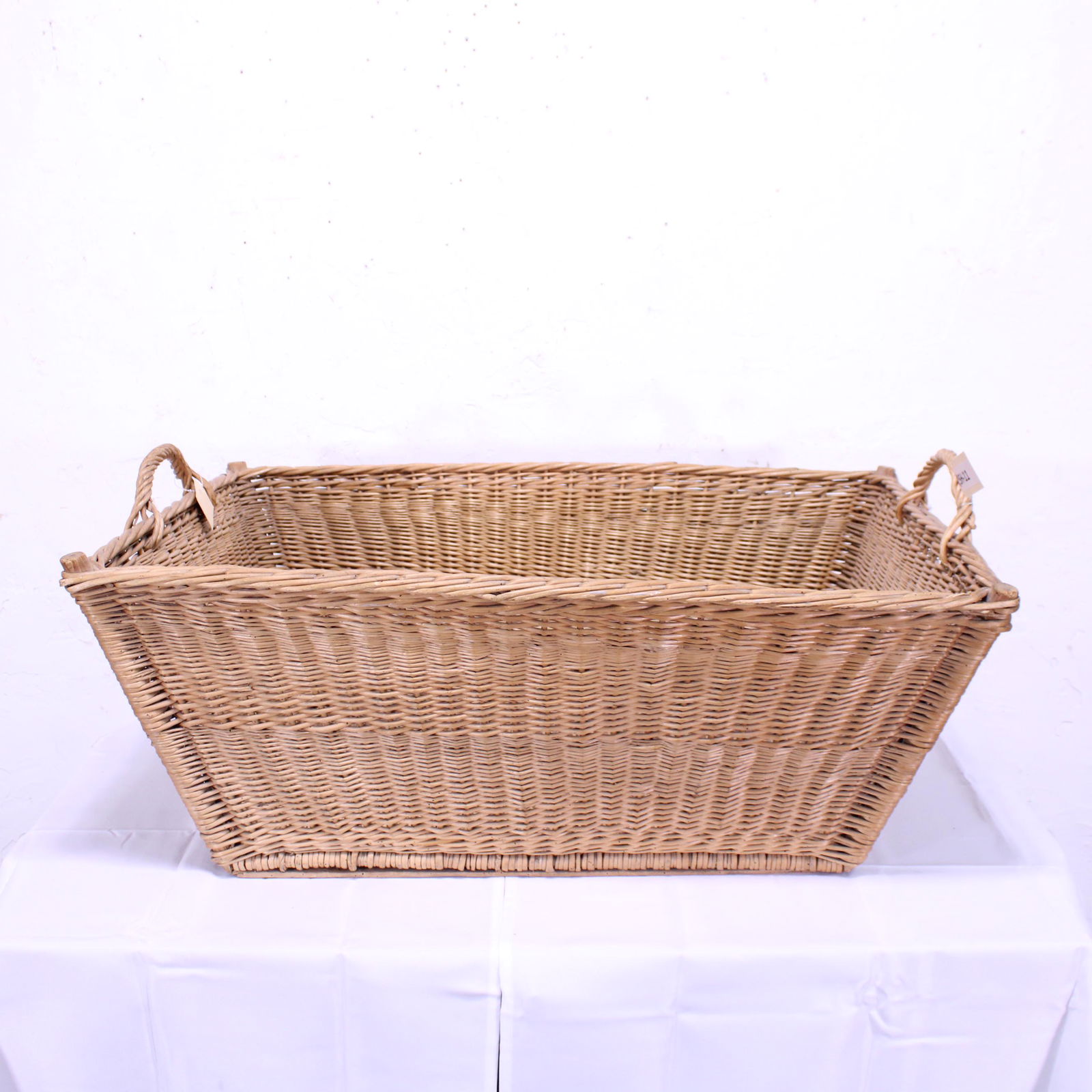 Large European Market Basket (1 of 4)