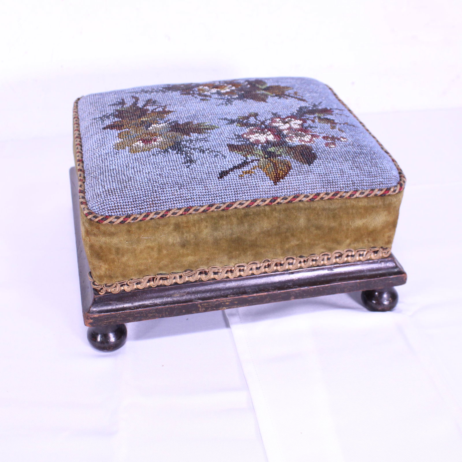 Beaded Stool with Floral Pattern: Beaded Stool with Floral Pattern - 6 in tall x 12 x12