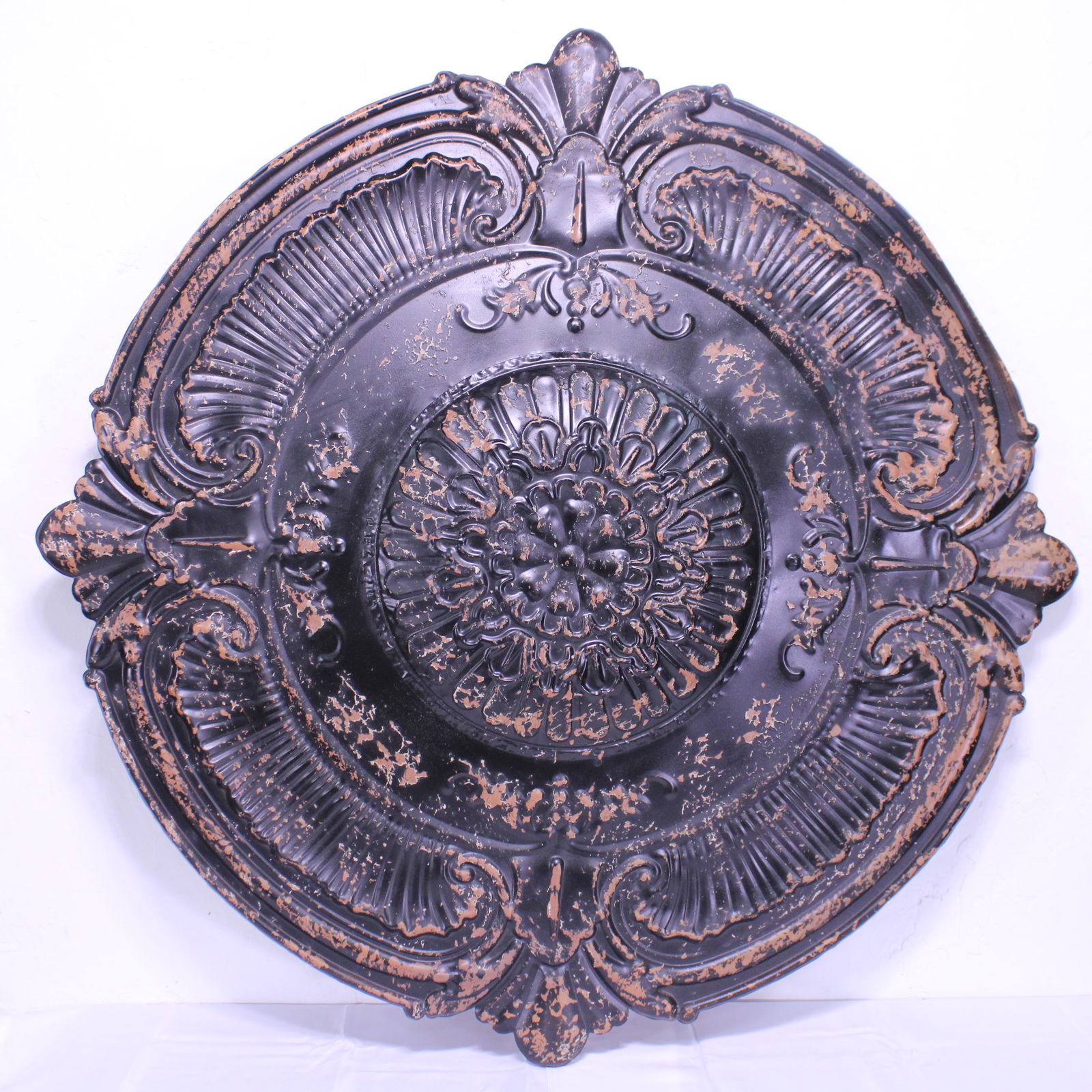 Round Metal Ceiling or Wall Medallion (1 of 4)