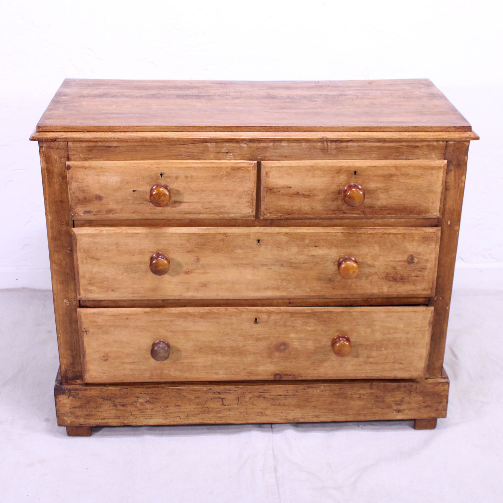 English Pine Chest from Reclaimed Pine (1 of 7)