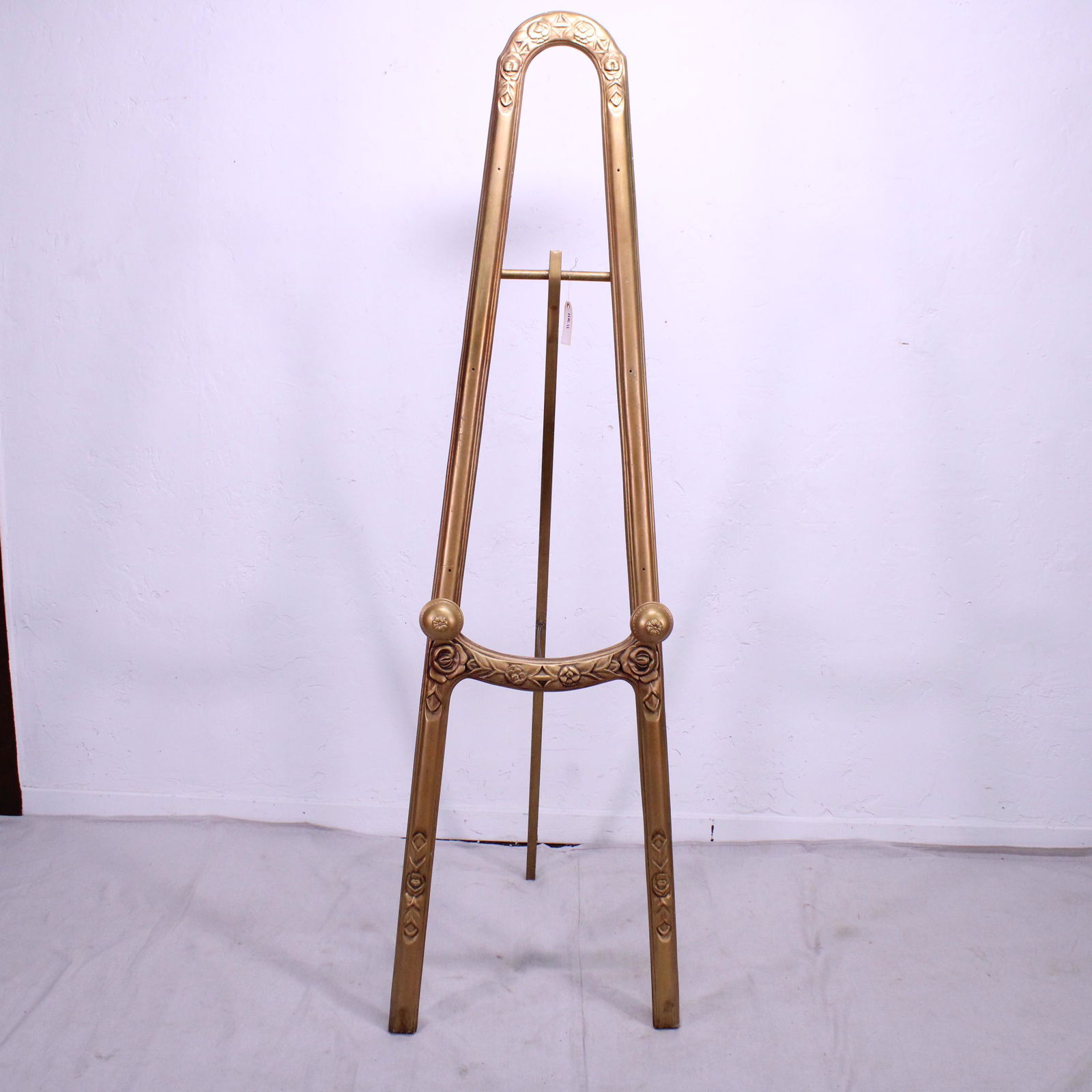 Tall Gold Toned Easel (1 of 4)