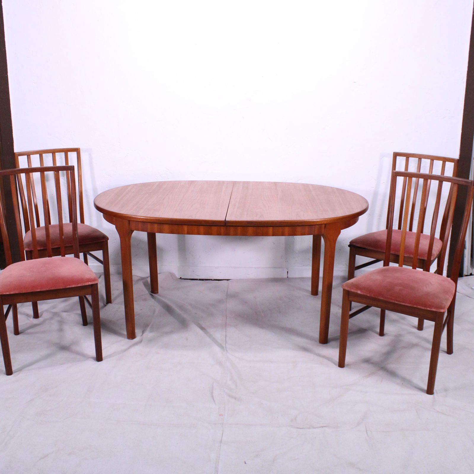 Oval Mid Century  Dining Table & 4 Chairs - McIntosh (1 of 7)