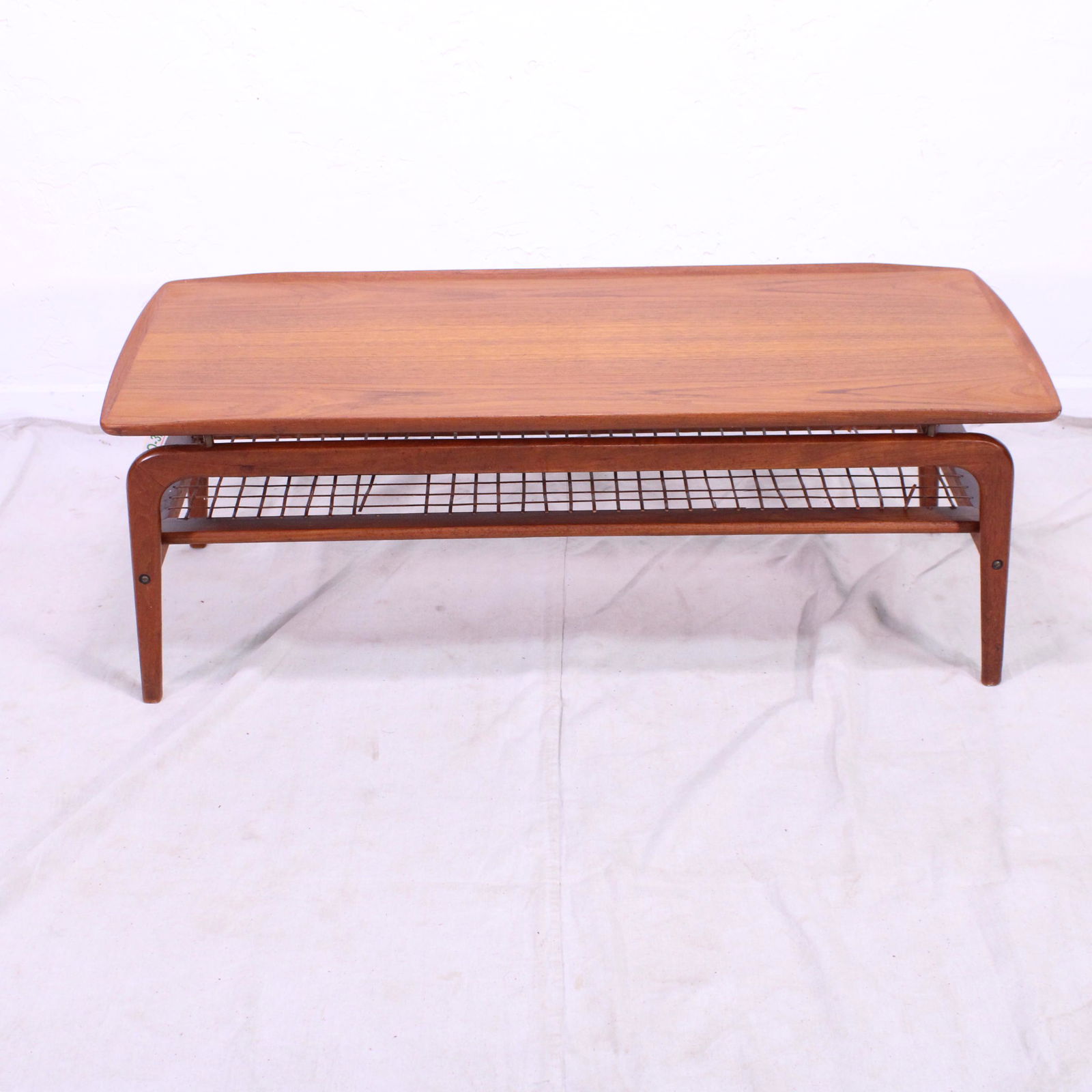 Danish Modern Coffee Table : Teak Coffee Tables Ideas On Foter / Ideal for use as coffee or end table.